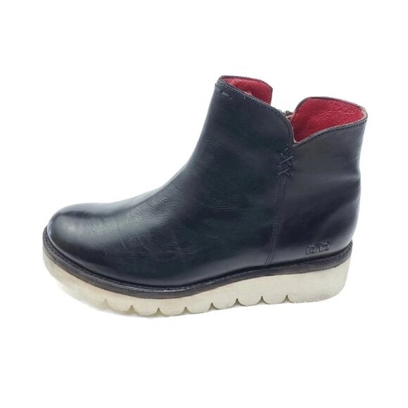 Bed Stu Black and Red Ankle Boots - Picture 1 of 9